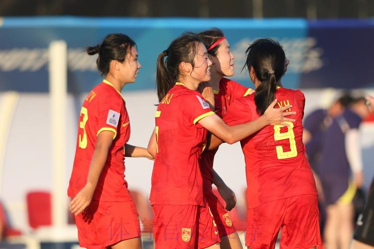 中国队1:2不敌韩国队 无缘U-17女足世界杯 中国队1:2不敌韩国队 无缘U-17女足世界杯